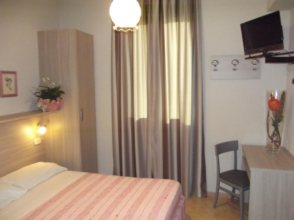 Hotel Piccadilly Монтекатини-Терме Экстерьер фото