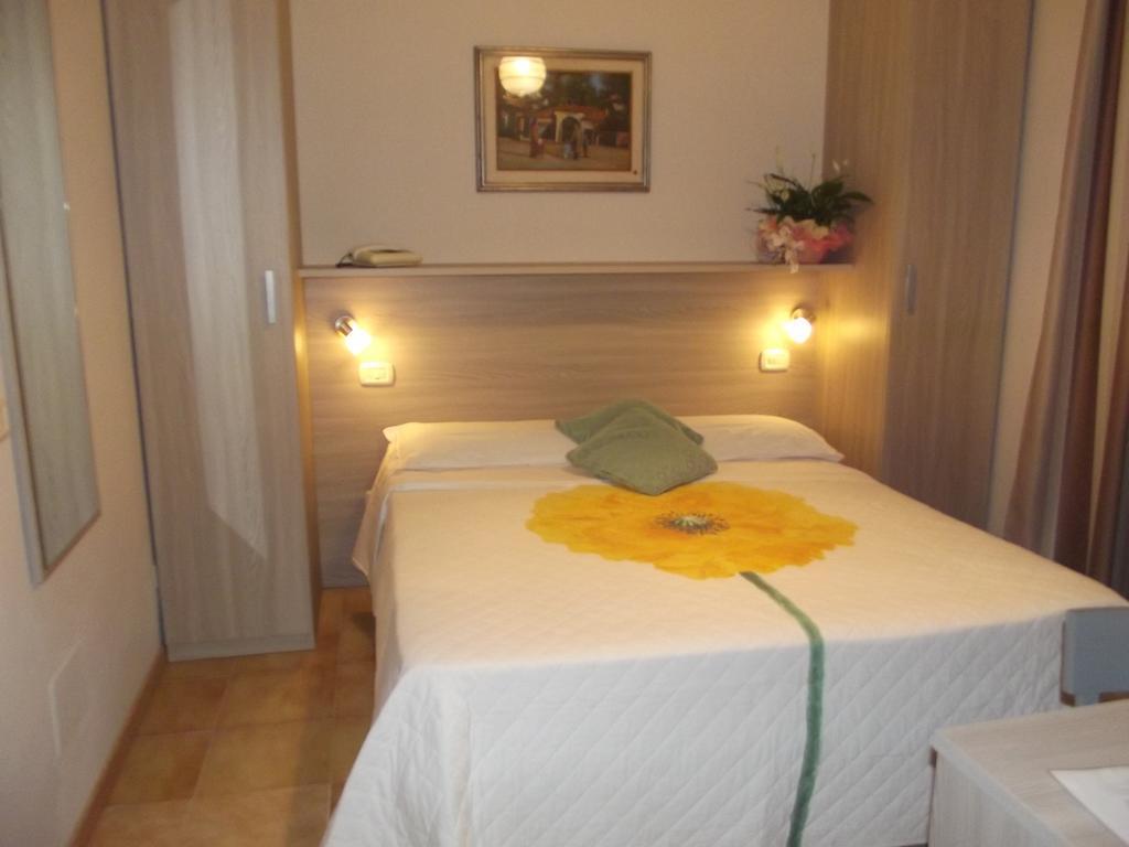 Hotel Piccadilly Монтекатини-Терме Экстерьер фото