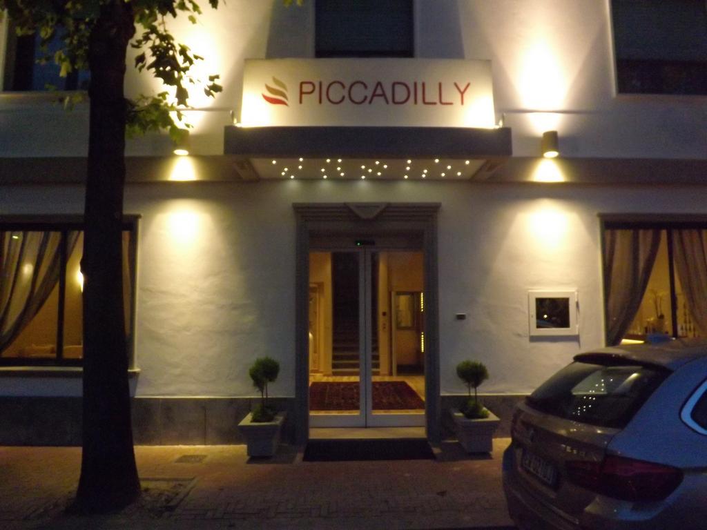 Hotel Piccadilly Монтекатини-Терме Экстерьер фото
