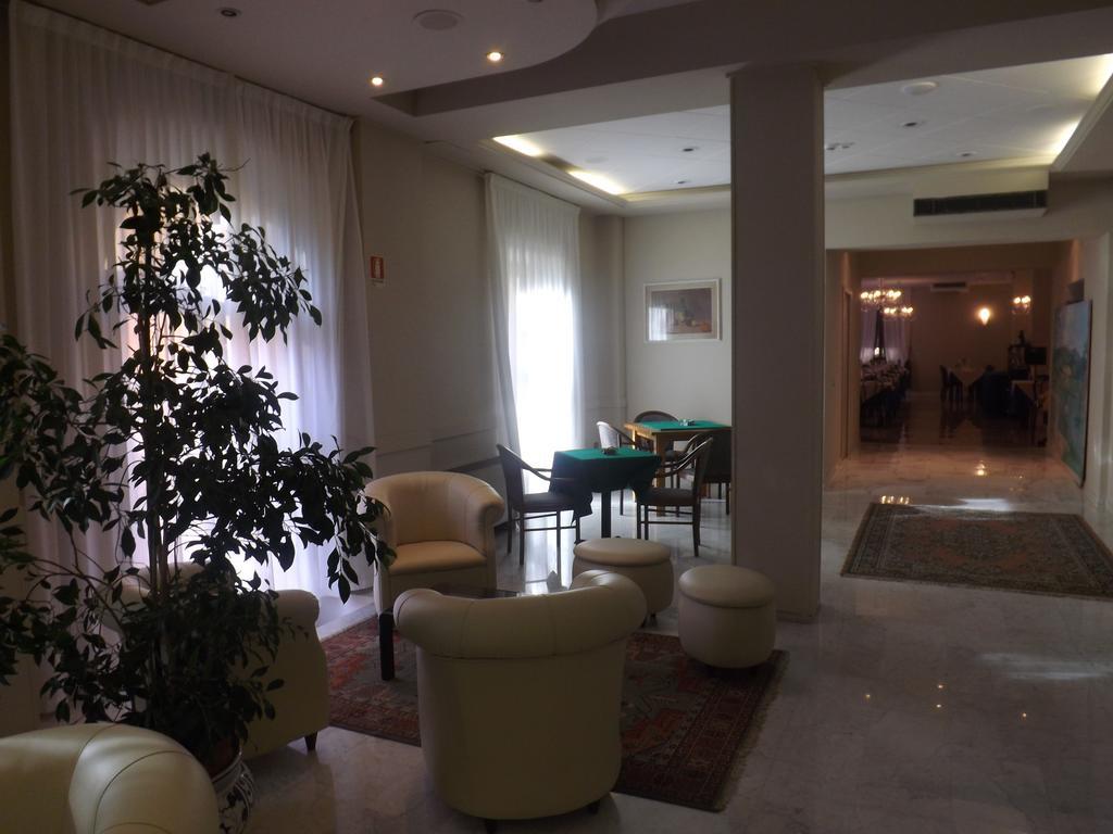 Hotel Piccadilly Монтекатини-Терме Экстерьер фото