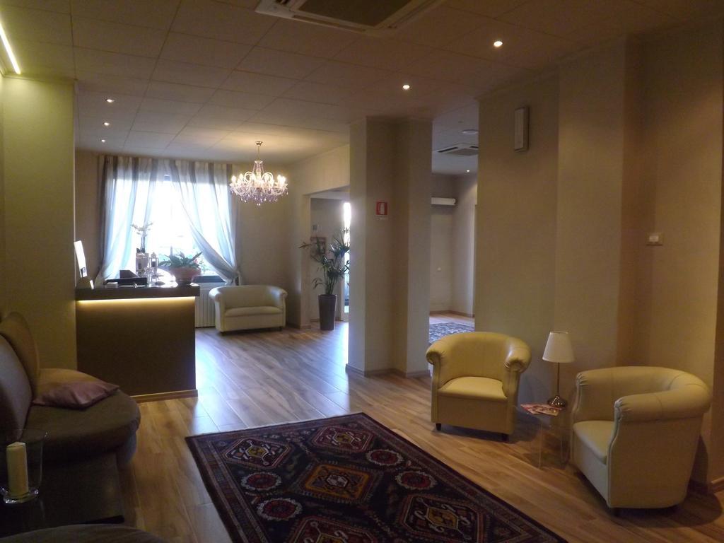 Hotel Piccadilly Монтекатини-Терме Экстерьер фото